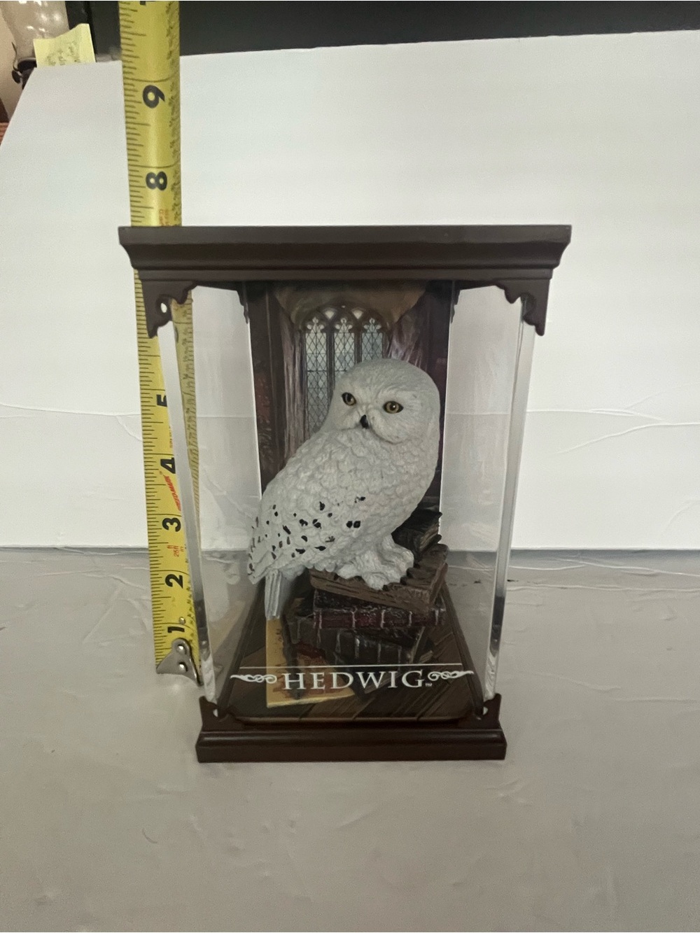 Harry Potter -The Noble Collection - Magical Creatures Hedwig - Hand-Painted